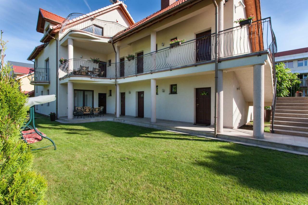 Na Bialej Apartment Rewal Exterior photo
